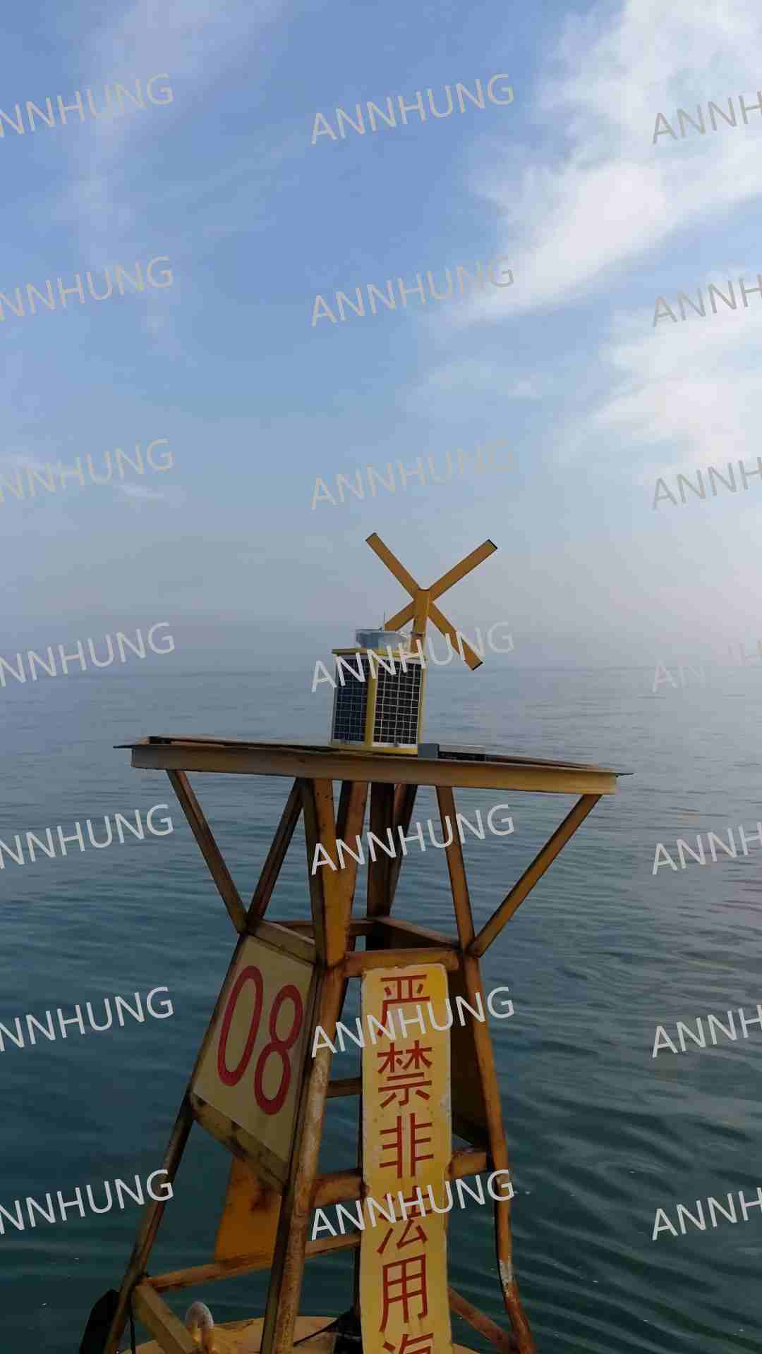 τελευταία εταιρεία περί Project Case Display of AH-ML-S7 LED Solar Powered Marine Lantern on Offshore Navigation Buoy 